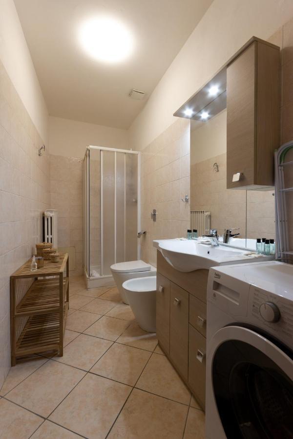 Suite Garibaldi - Smart Holiday Mantua Exterior foto