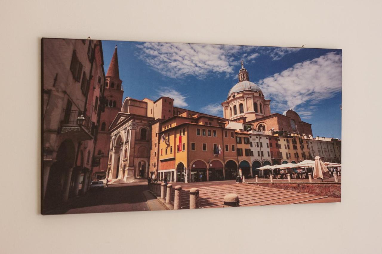Suite Garibaldi - Smart Holiday Mantua Exterior foto
